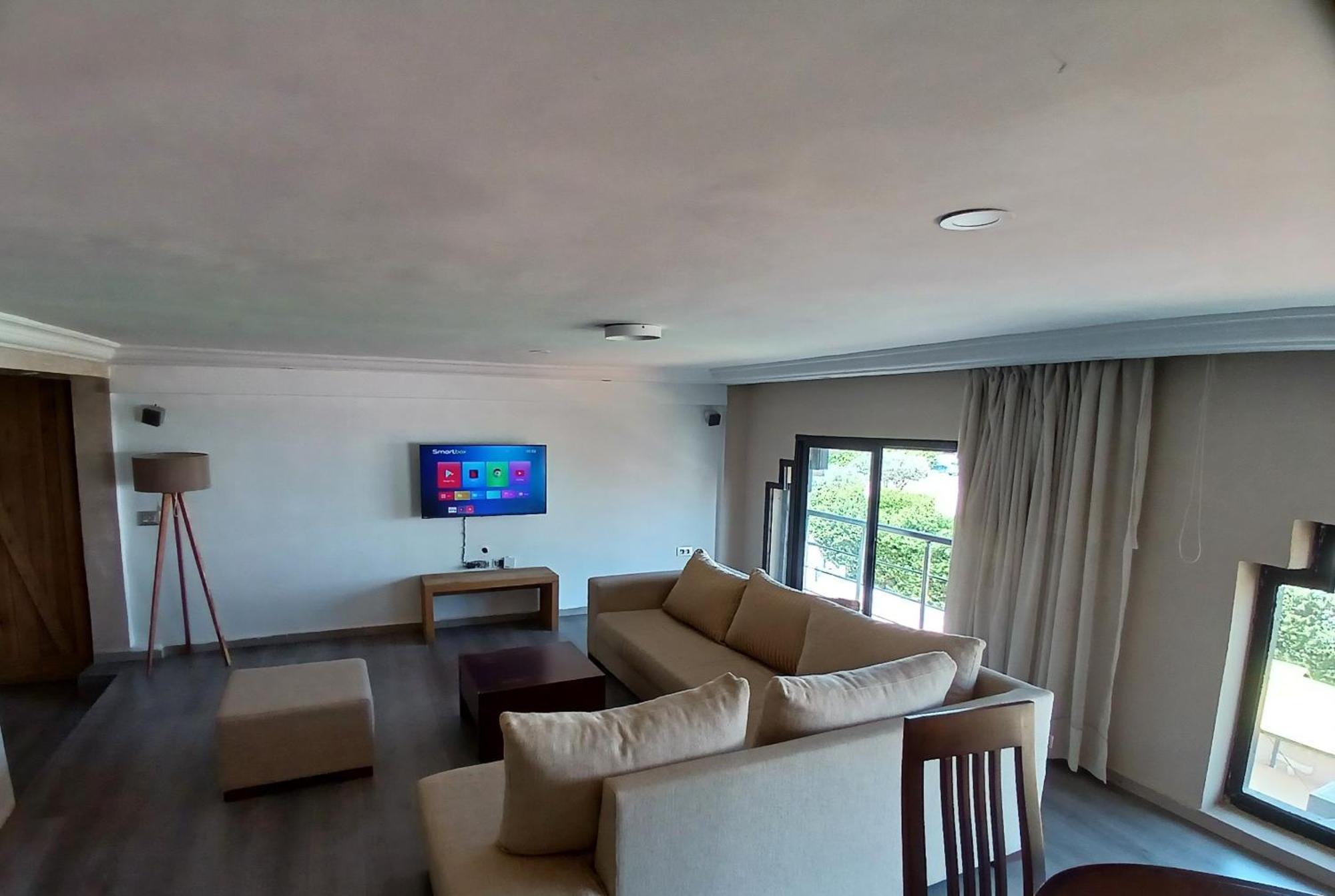 Loft Inn Les Berges Du Lac 1 Tunis Eksteriør billede